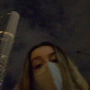 Meet your Posher, Ava